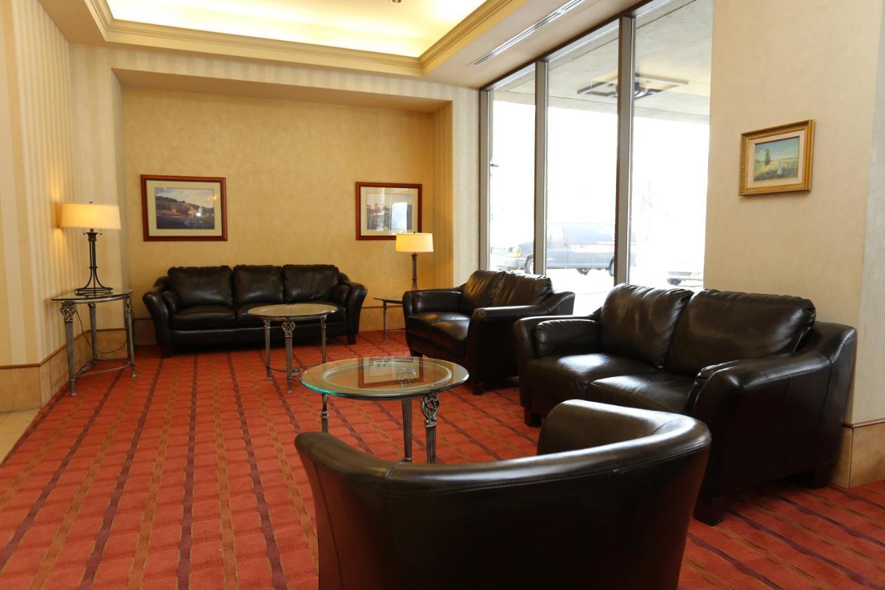 Hotels Gouverneur Труа-Ривьер Экстерьер фото