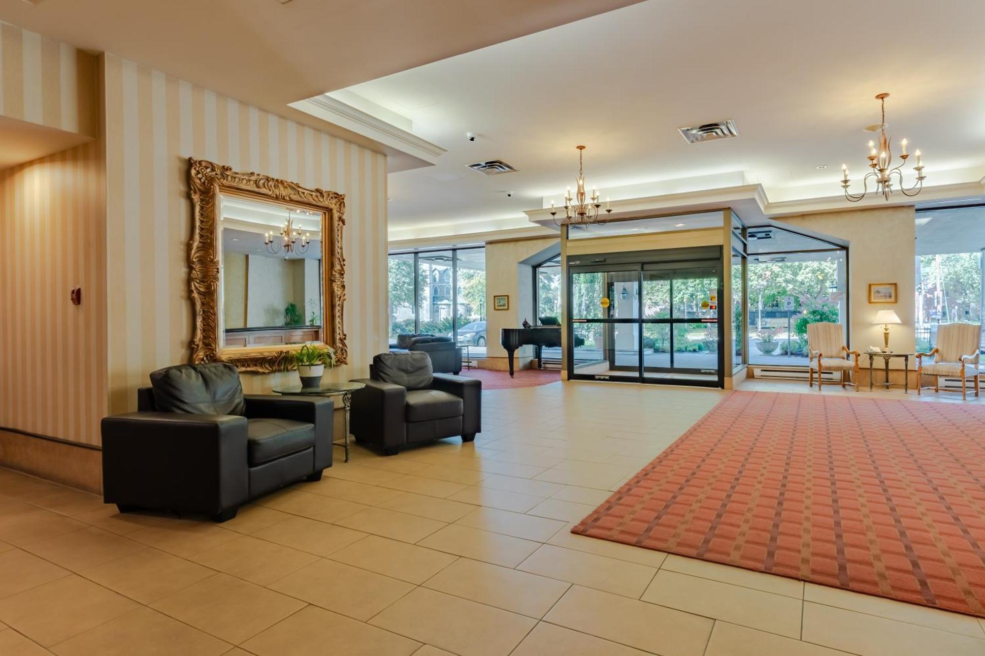 Hotels Gouverneur Труа-Ривьер Экстерьер фото