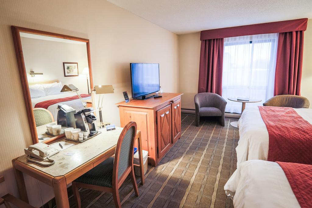 Hotels Gouverneur Труа-Ривьер Экстерьер фото